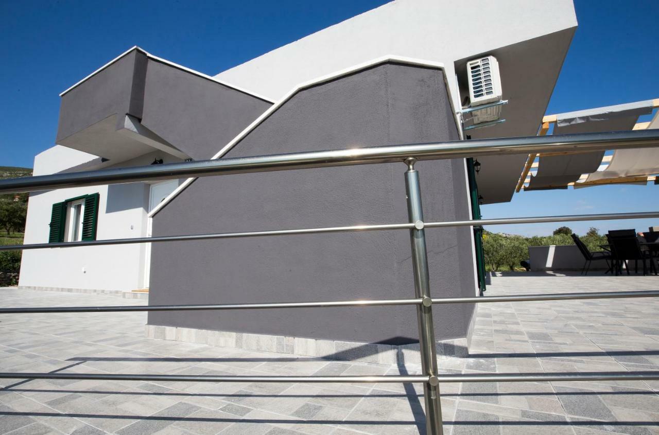Holiday House M&A&K With Swimming Pool Kaštel Štafilić Exterior foto